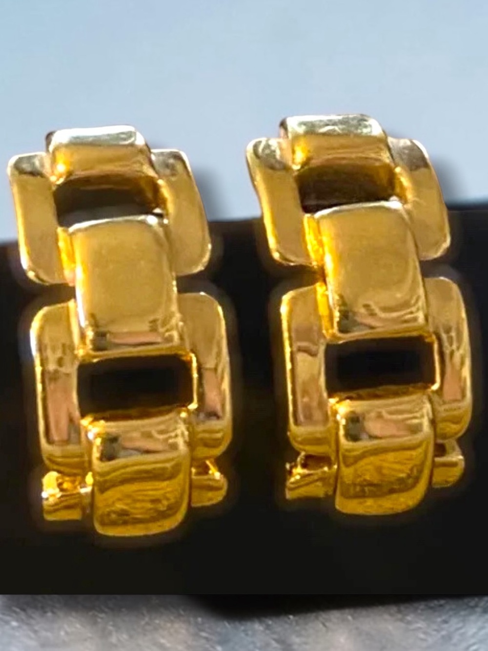 GORGEOUS Estate 14K Yellow Gold Classy BOLD Chain Link Designer Hoop Earrings!